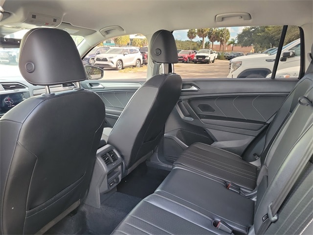 2022 Volkswagen Tiguan SE photo 4