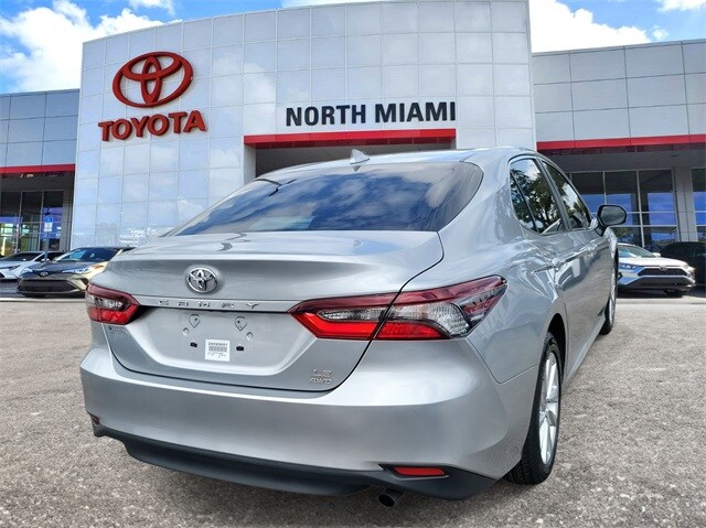 2023 Toyota Camry LE photo 4