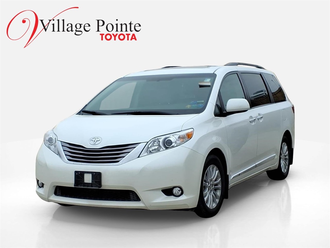 2016 Toyota Sienna XLE 7-Passenger Auto Access Seat