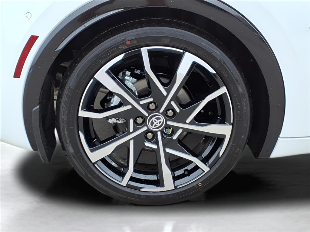 2026 Toyota Prius Plug-in Hybrid XSE Premium - Photo 6