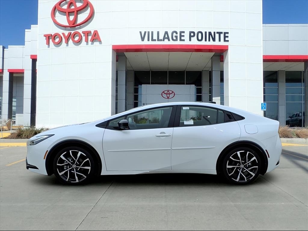 New 2026 Toyota Prius Plug-In Hybrid XSE Premium Hatchback