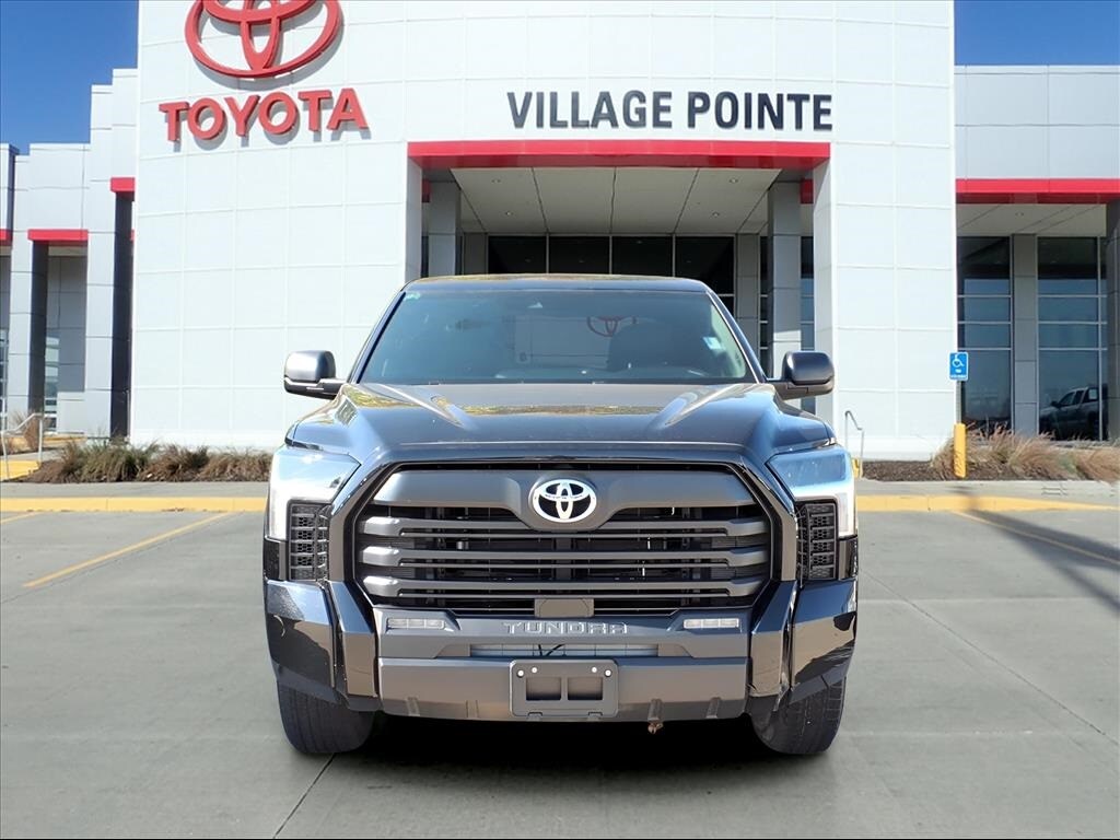 2025 Toyota Tundra SR5 photo 2