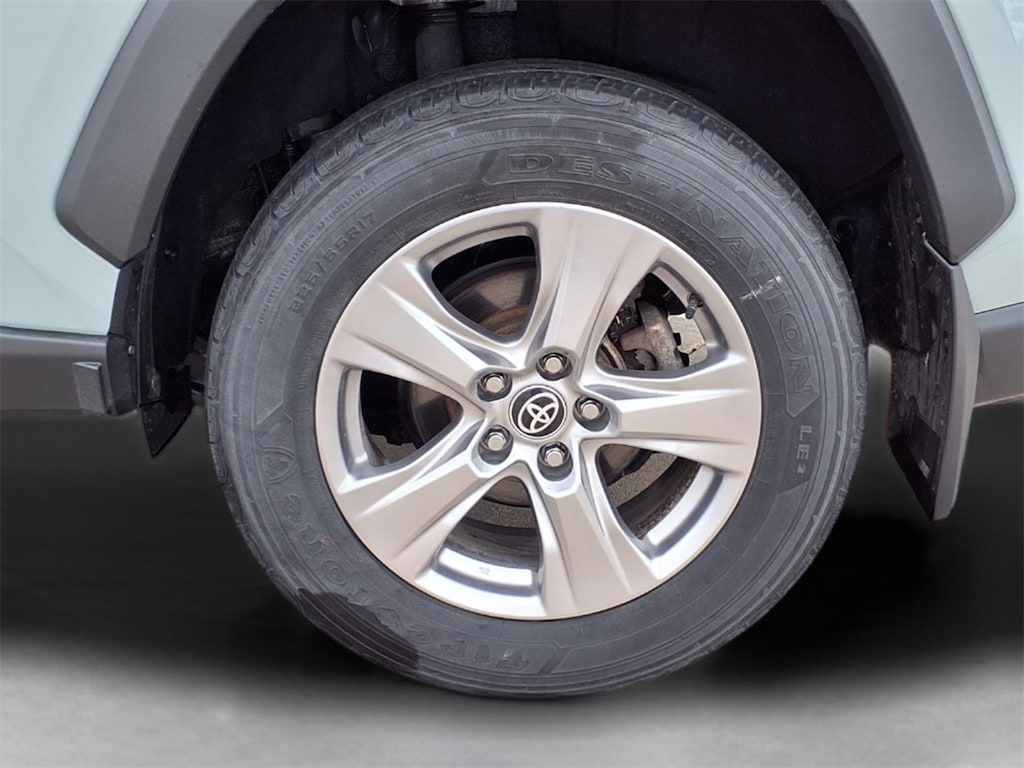 Used 2022 Toyota RAV4 XLE SUV