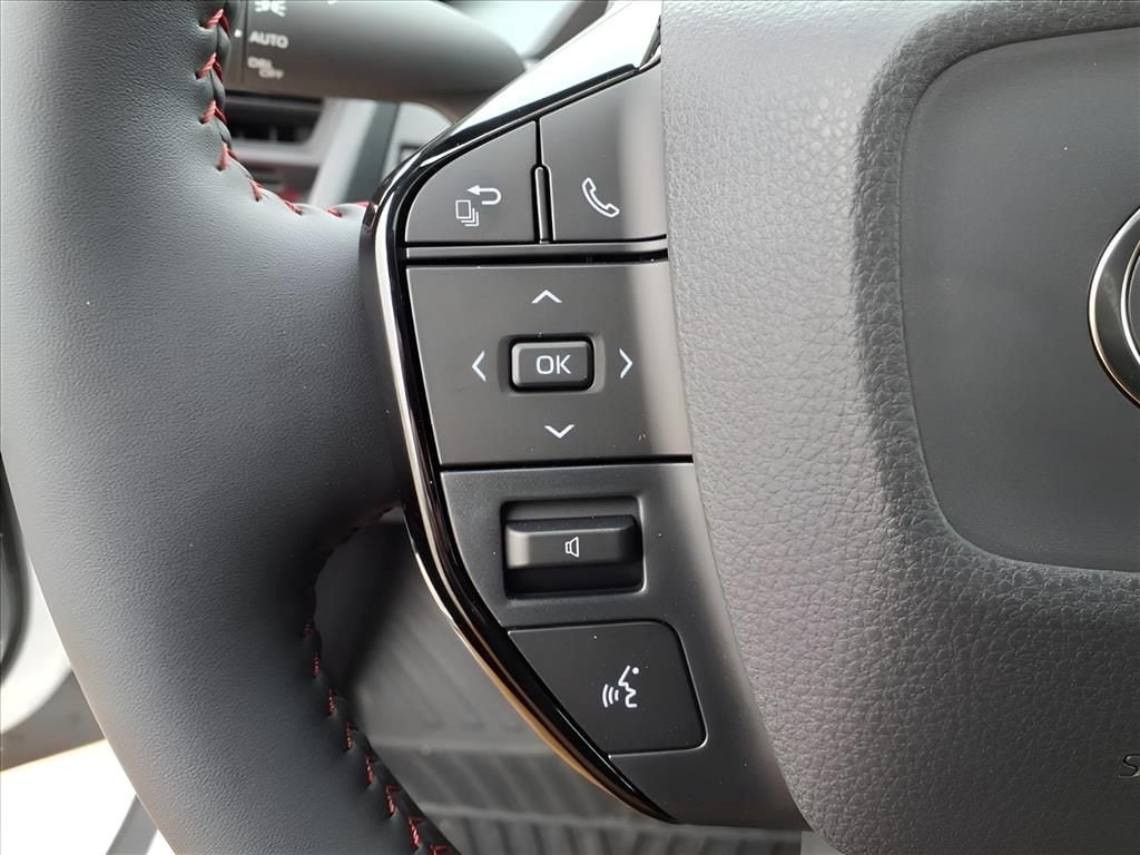 2026 Toyota Prius Plug-in Hybrid XSE Premium - Photo 19