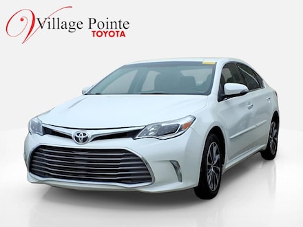 2016 Toyota Avalon XLE Sedan
