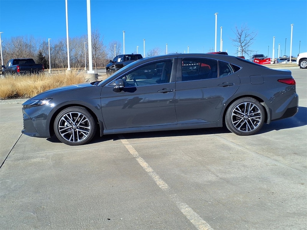 New 2025 Toyota Camry XLE Sedan