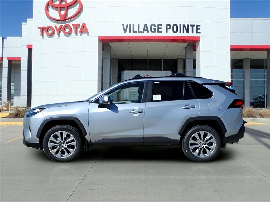 2025 Toyota RAV4 XLE Premium photo 2
