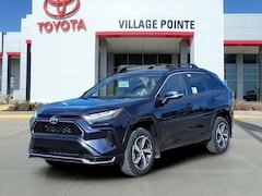 2025 Toyota RAV4 Plug-in Hybrid SE SUV