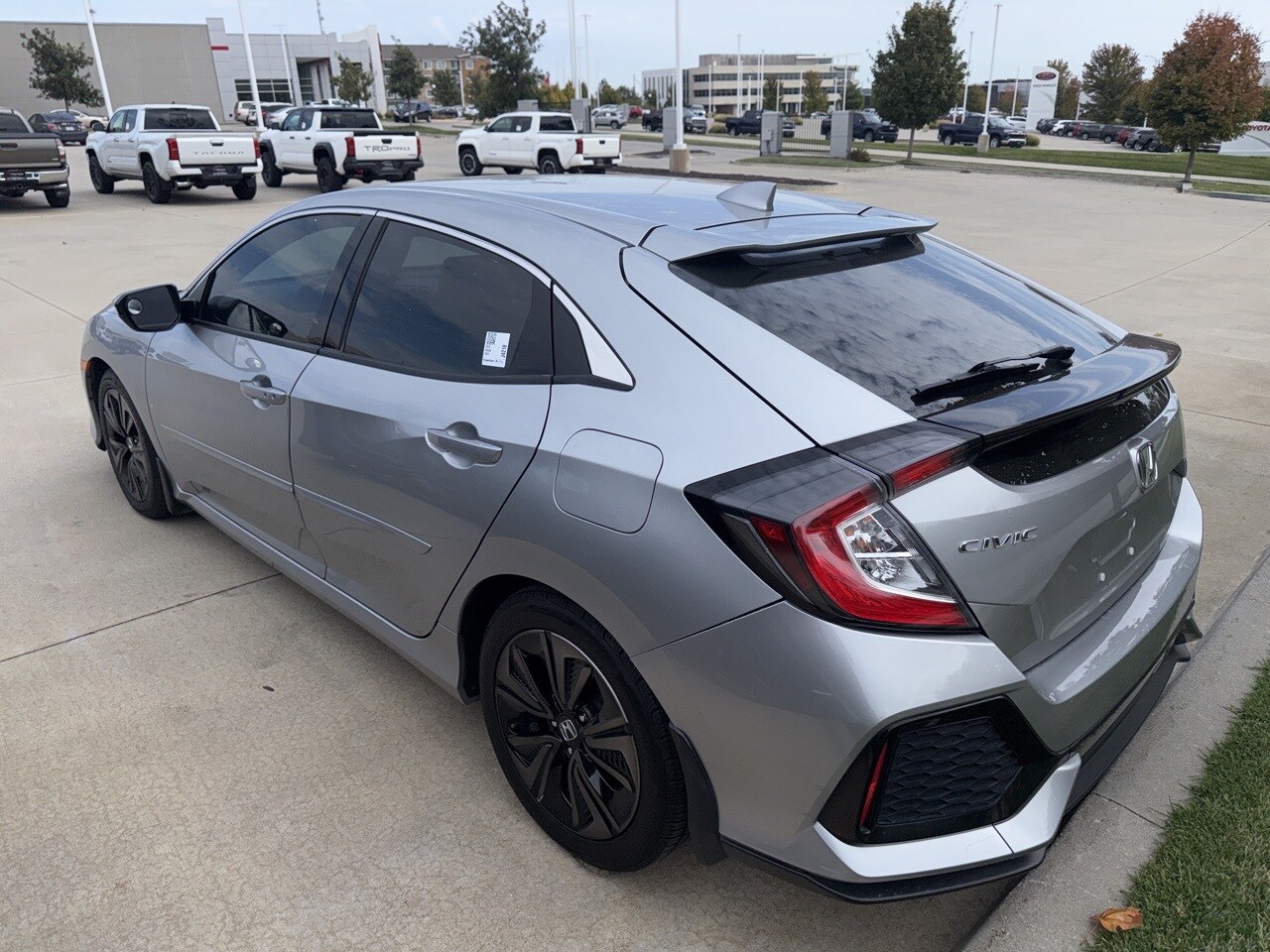 2018 Honda Civic EX Hatchback photo 3