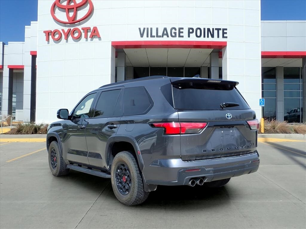 2023 Toyota Sequoia TRD Pro photo 3
