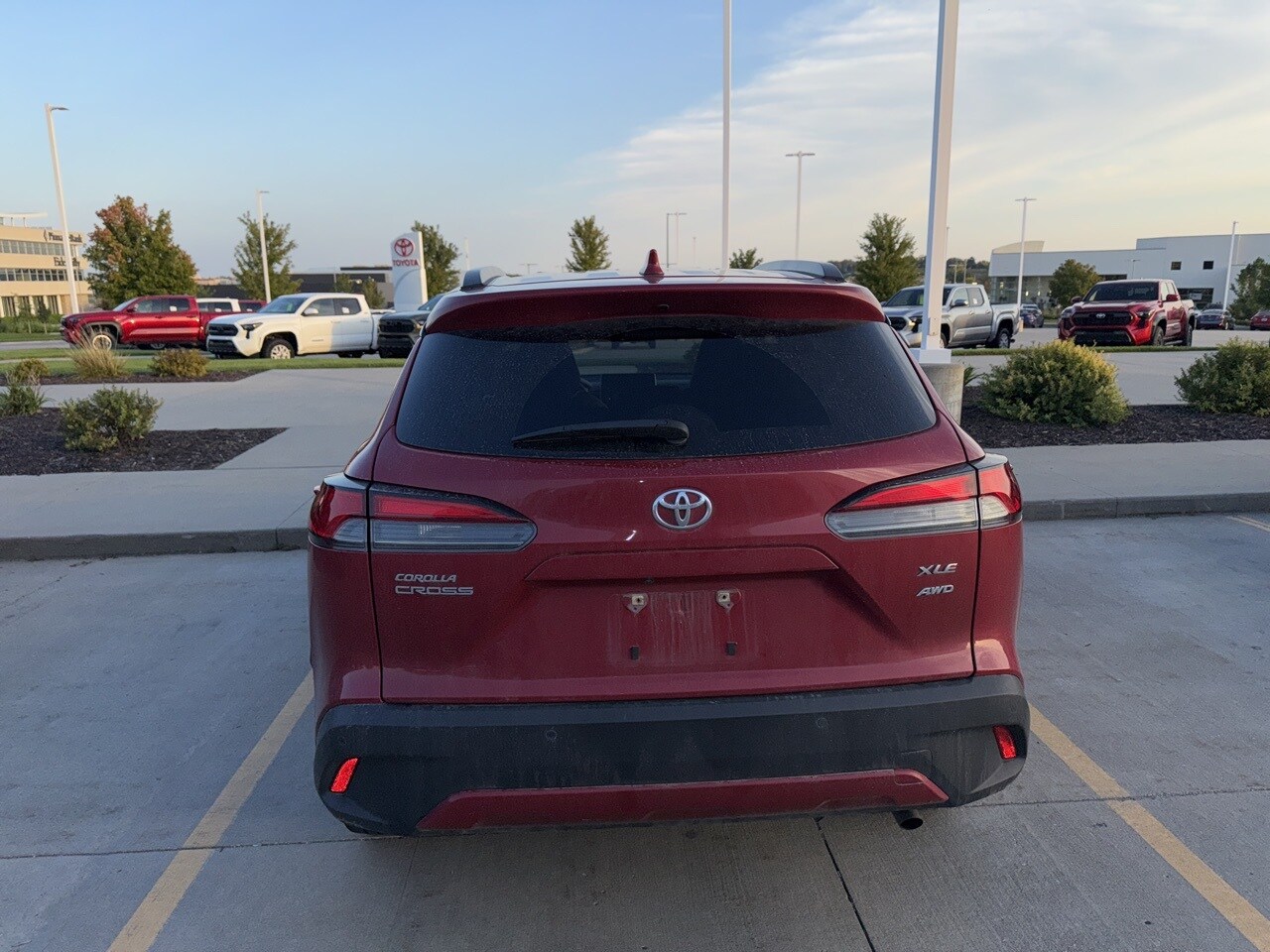 2022 Toyota Corolla Cross XLE photo 3