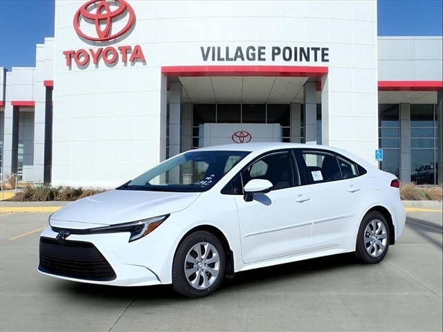 2026 Toyota Corolla LE's photo
