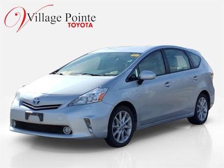 2014 Toyota Prius v Five Wagon