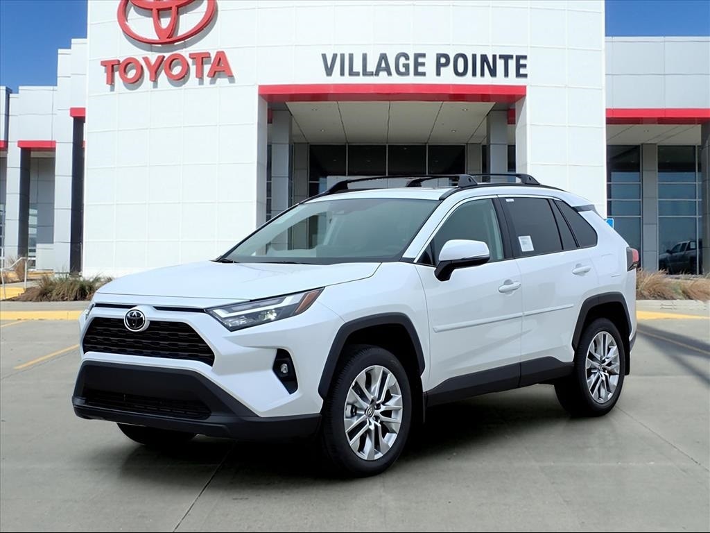 2025 Toyota RAV4 XLE Premium's photo