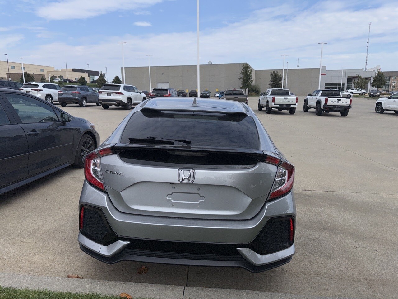 2018 Honda Civic EX Hatchback photo 4