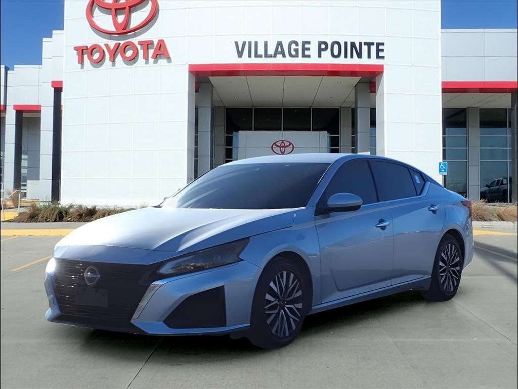 2023 Nissan Altima SV