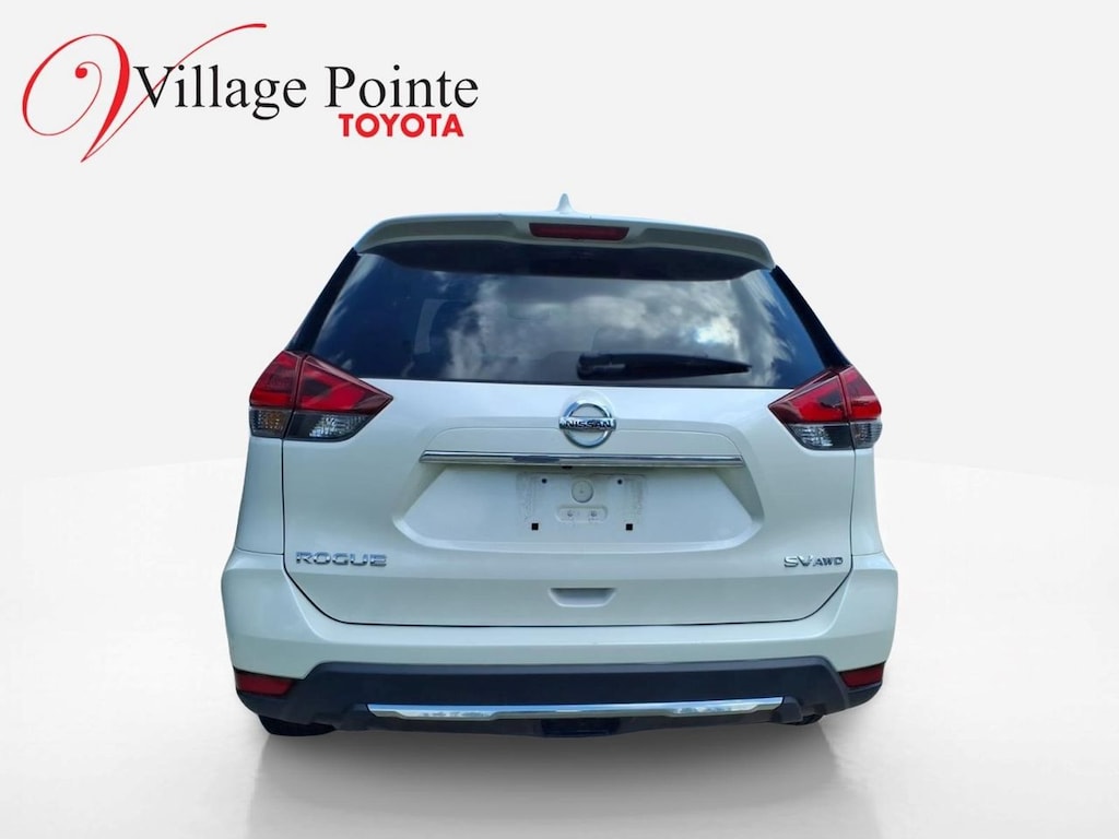 Used 2018 Nissan Rogue SV SUV