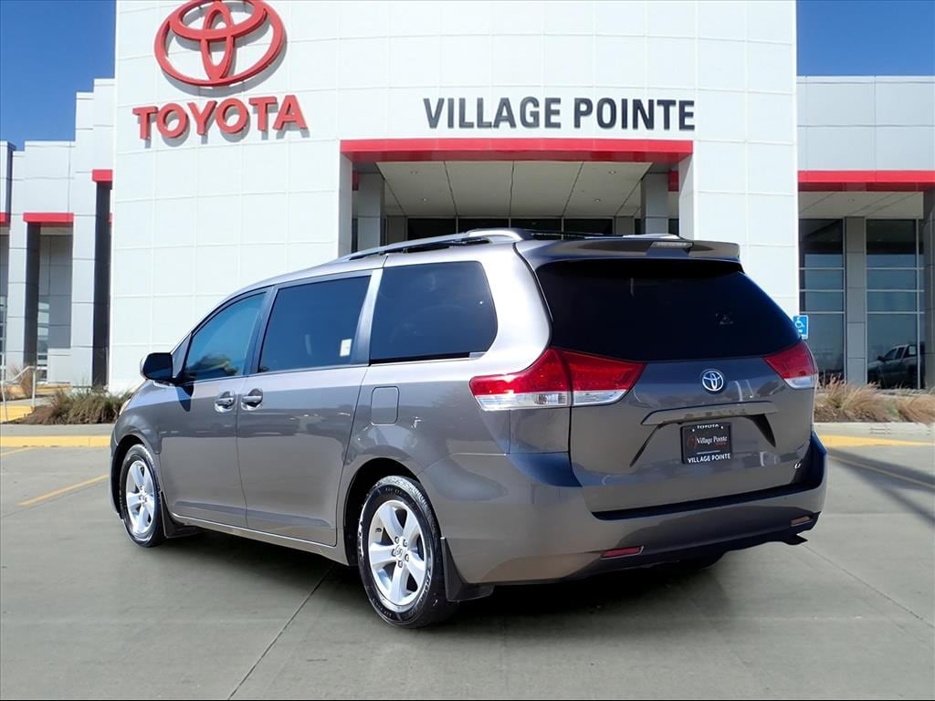 Used 2013 Toyota Sienna LE Van