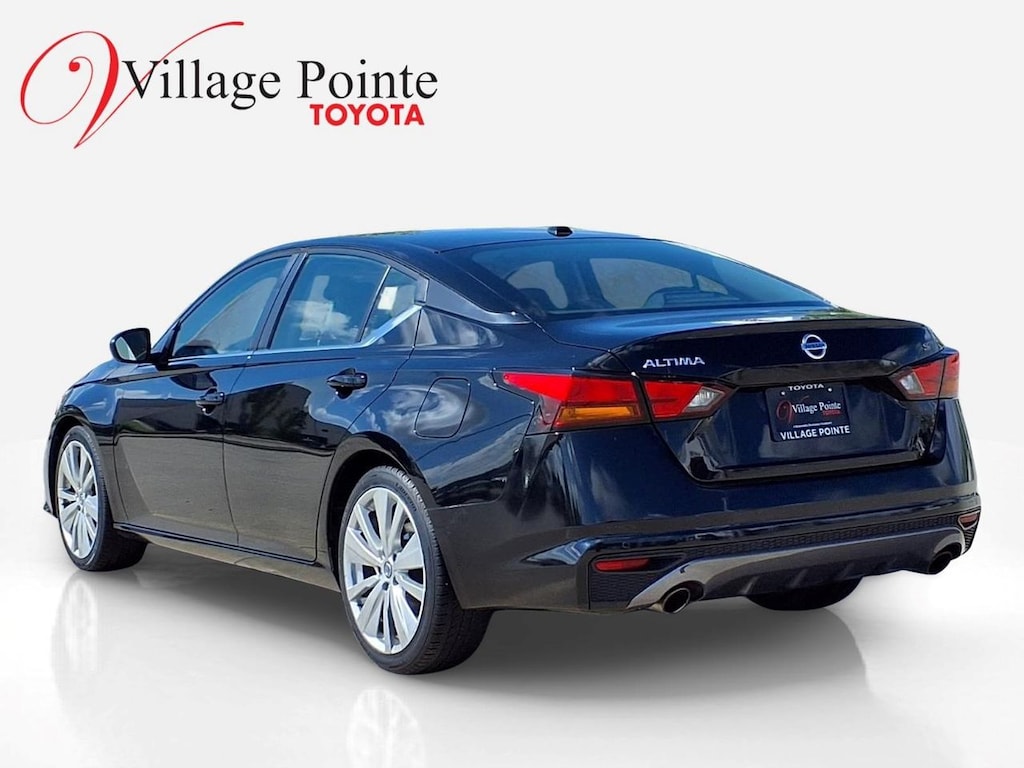 Used 2020 Nissan Altima 2.5 SR Sedan