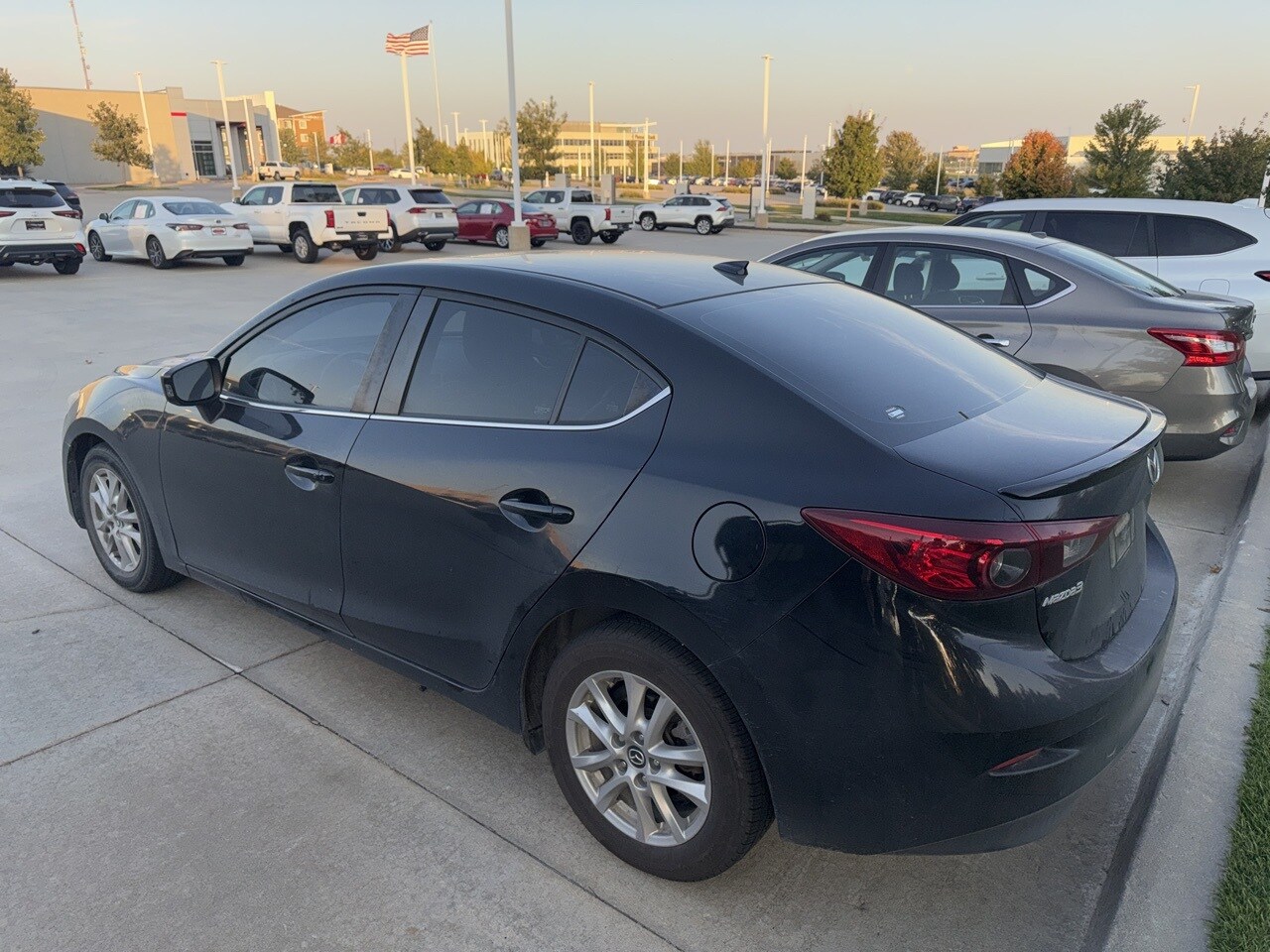 2016 Mazda Mazda3 Grand Touring photo 2