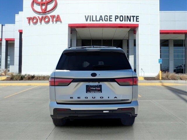2026 Toyota Sequoia Platinum photo 3