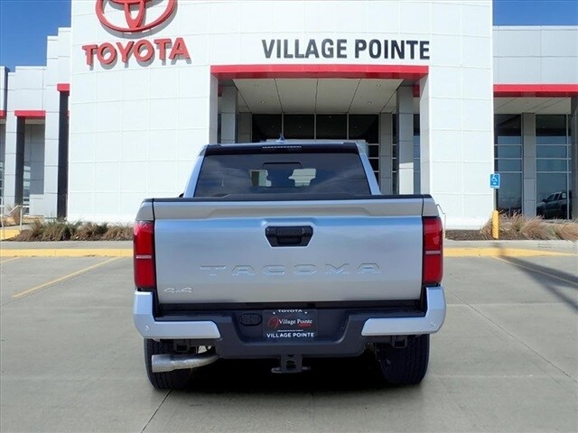 2025 Toyota Tacoma SR5 photo 4