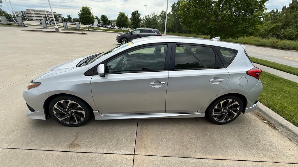 Used 2016 Scion iM Base Hatchback
