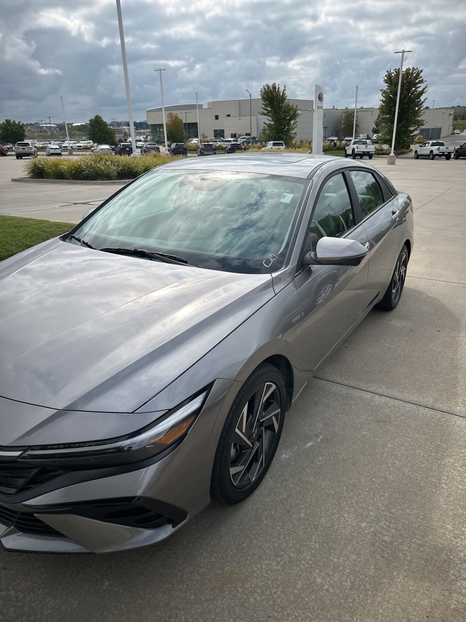 Used 2024 Hyundai Elantra Limited with VIN KMHLP4DG3RU636162 for sale in Elkhorn, NE