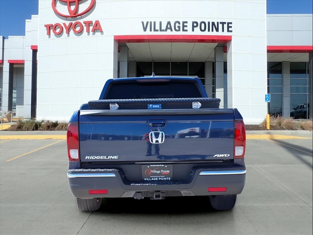 2018 Honda Ridgeline RTL-T photo 4