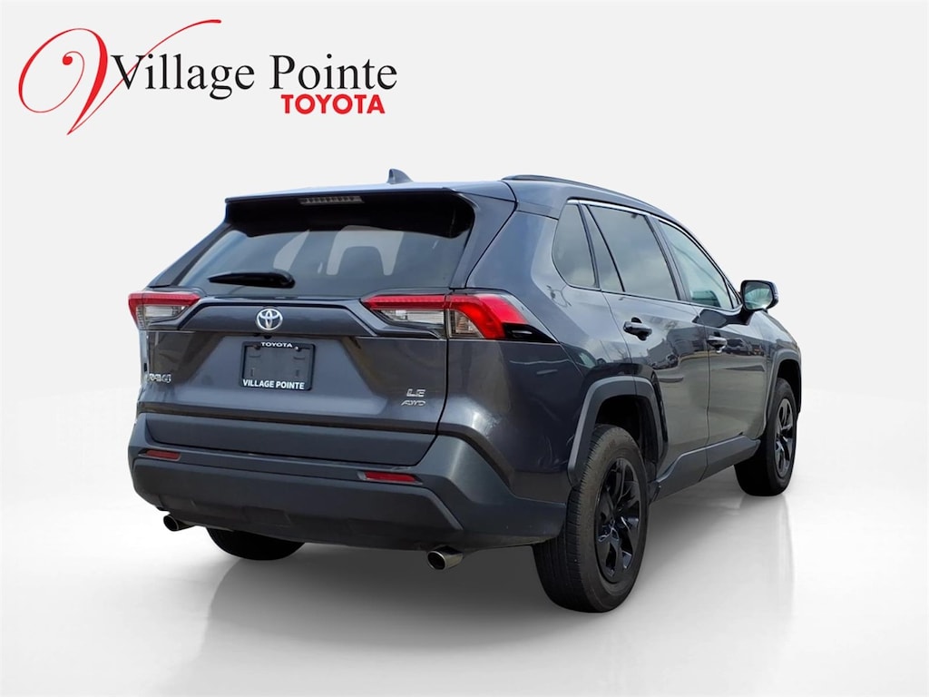Used 2021 Toyota RAV4 LE SUV