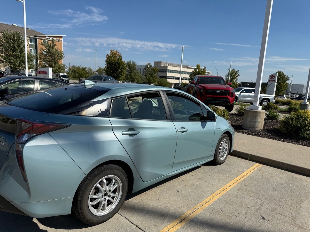 2017 Toyota Prius Two Eco Three Four Touring photo 3
