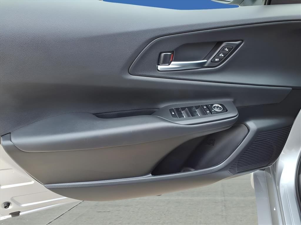 2026 Toyota Prius Plug-in Hybrid XSE Premium - Photo 11