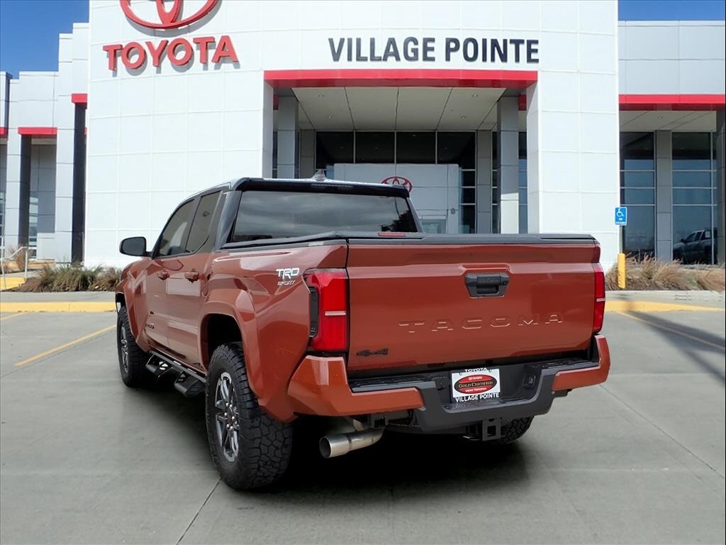 2025 Toyota Tacoma TRD Sport photo 2