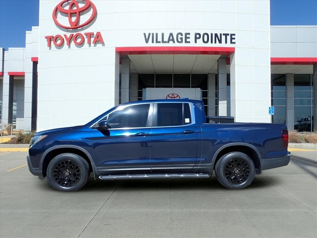 2018 Honda Ridgeline RTL-T photo 2