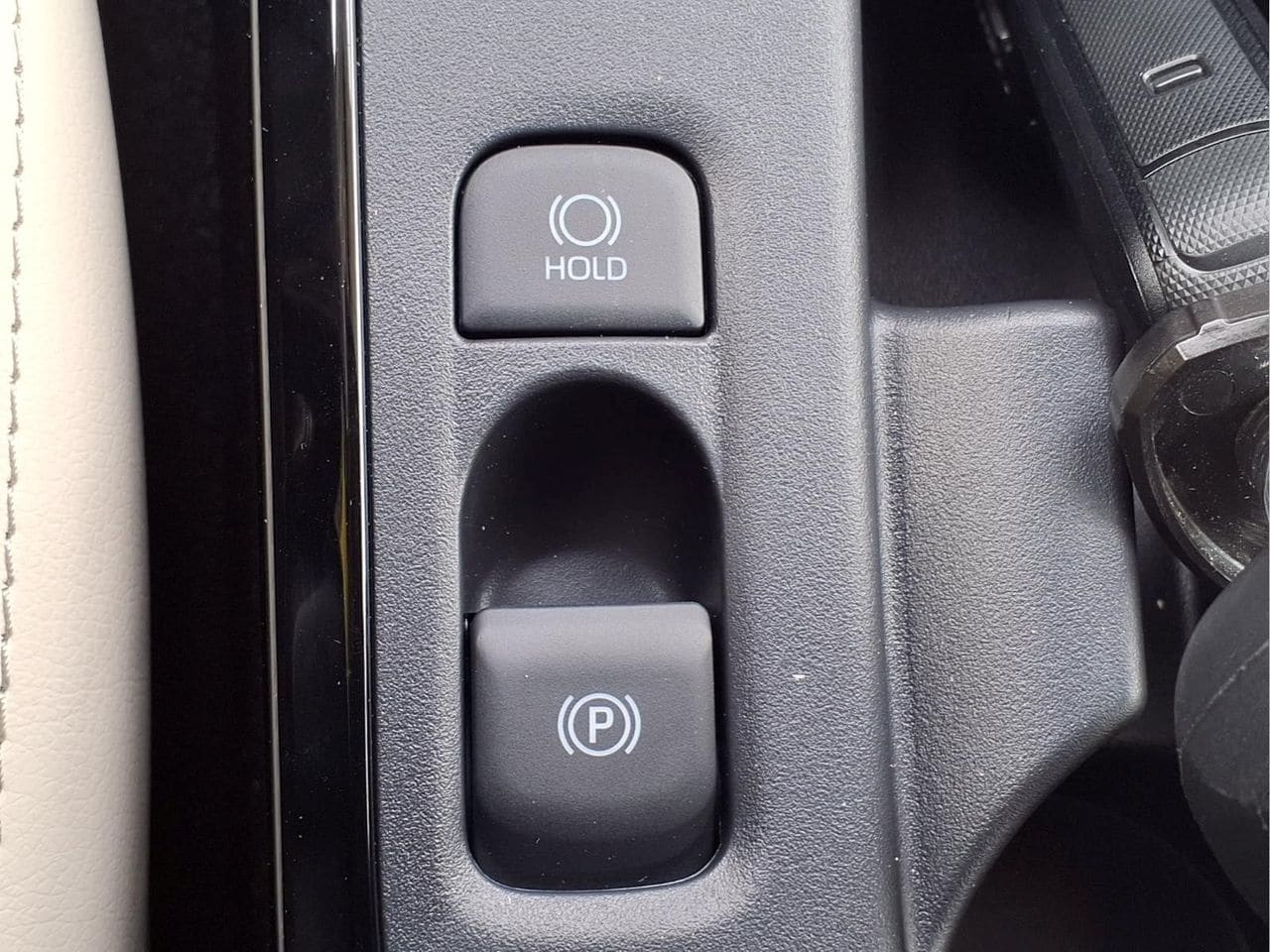 2026 Toyota Corolla XLE - Photo 19