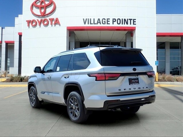 2026 Toyota Sequoia Platinum photo 2
