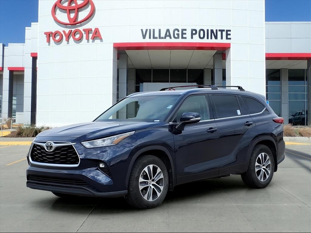 2020 Toyota Highlander XLE's photo
