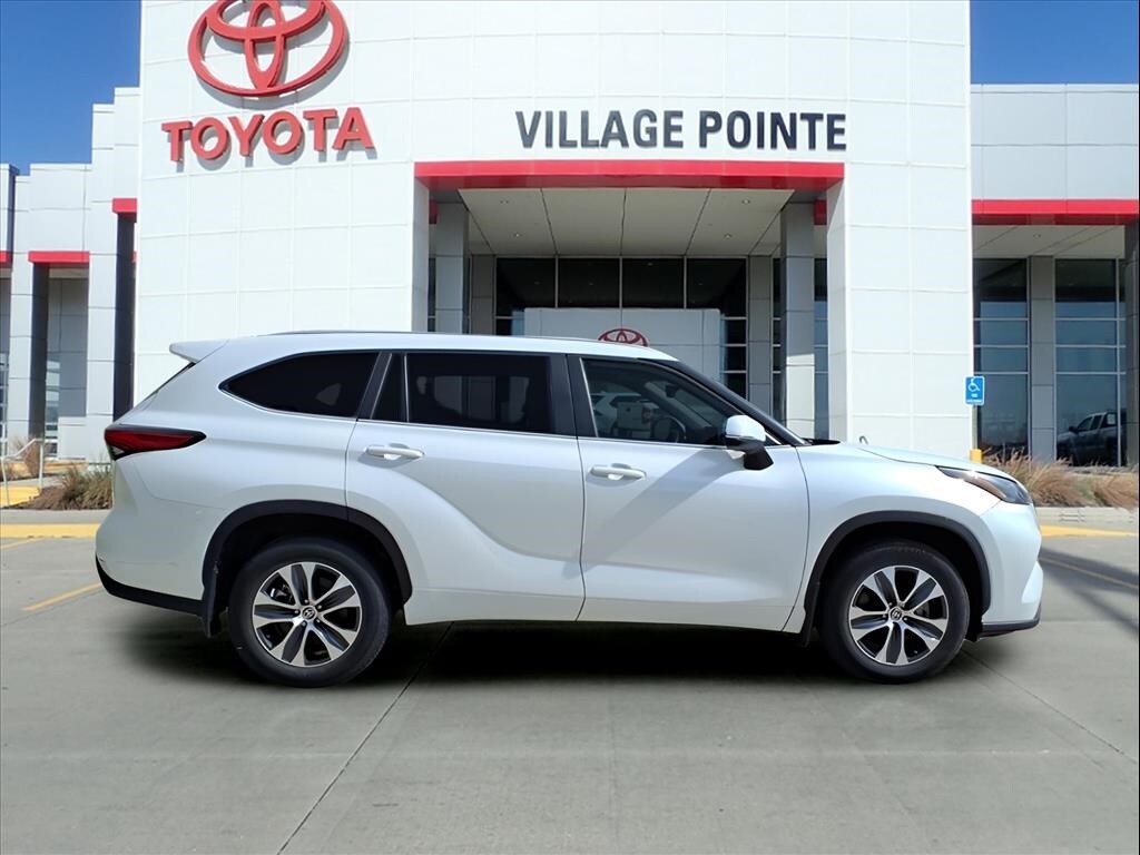 2023 Toyota Highlander Limited Platinum XLE XSE photo 4