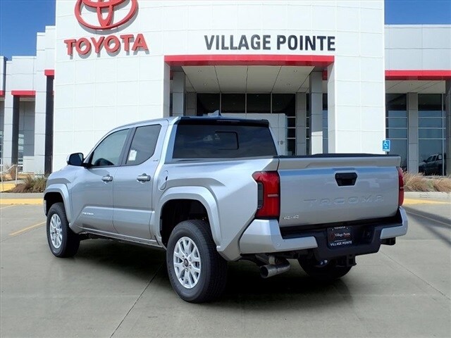 2025 Toyota Tacoma SR5 photo 3