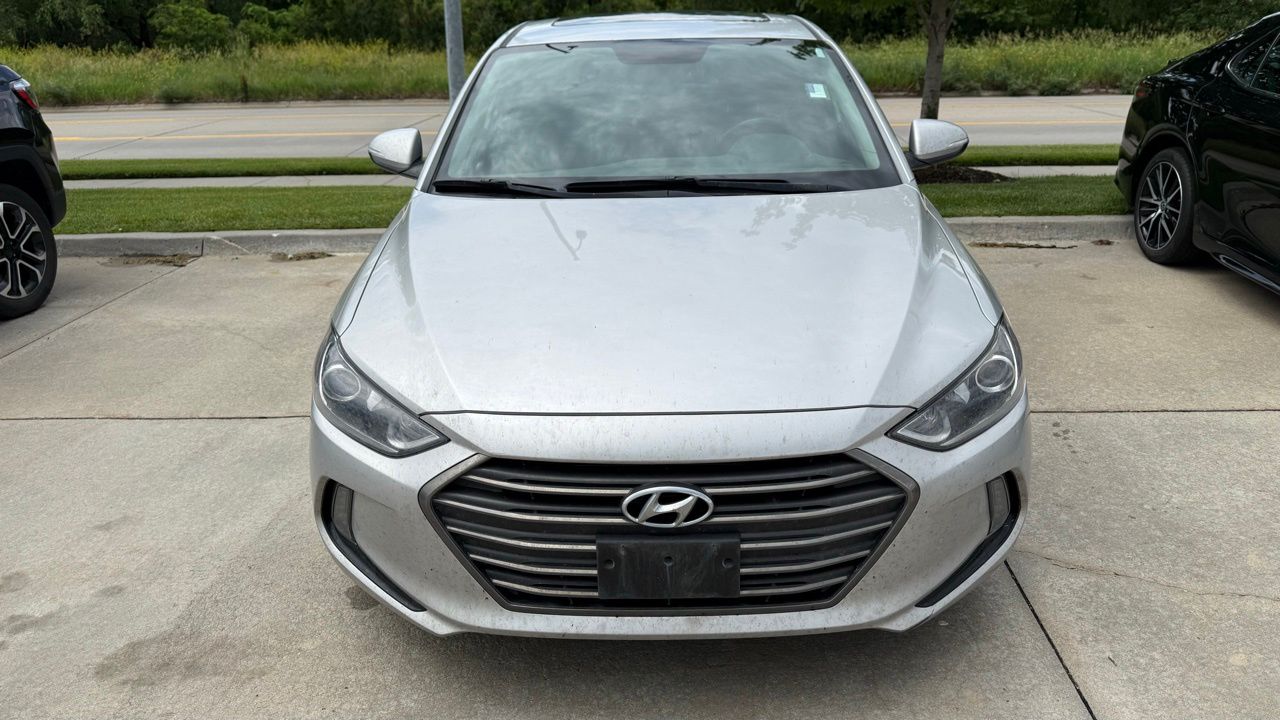 2017 Hyundai Elantra 2.0 Limited A/T's photo