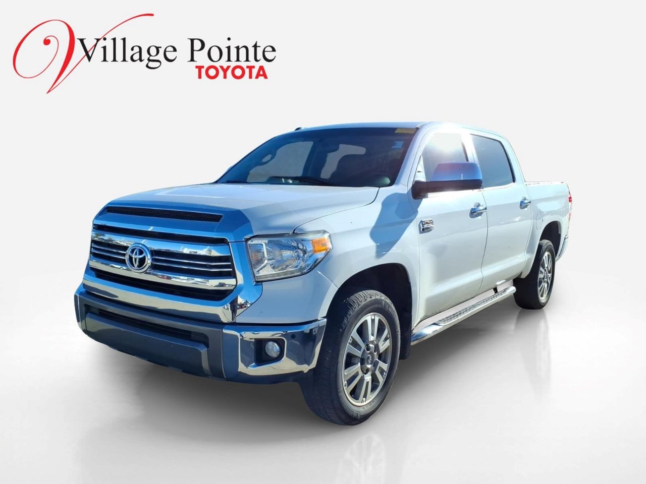 Super White 2016 Toyota Tundra Pickup Truck Four-Wheel Drive 6-Speed Automatic Overdrive