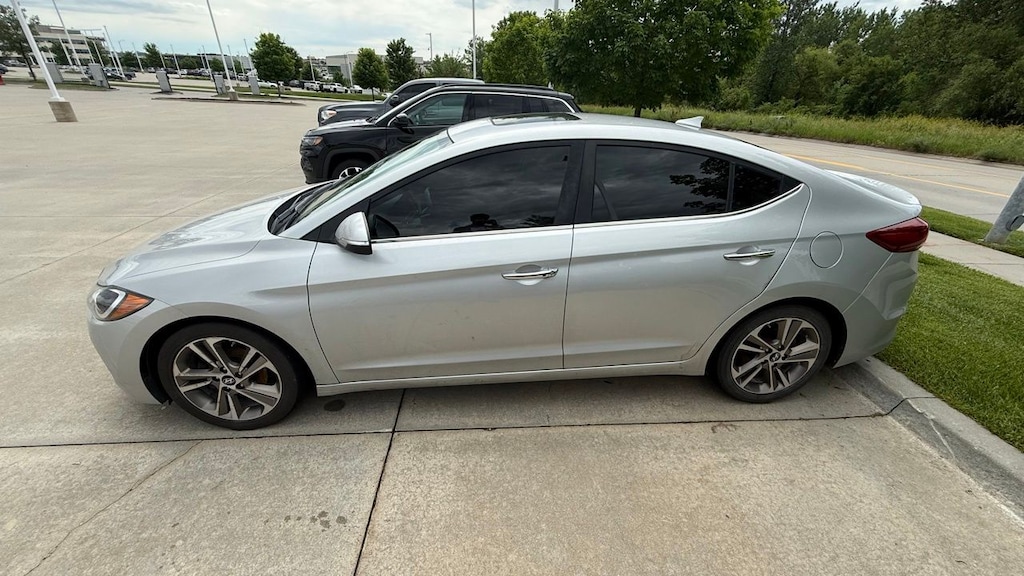 Used 2017 Hyundai Elantra Limited Sedan