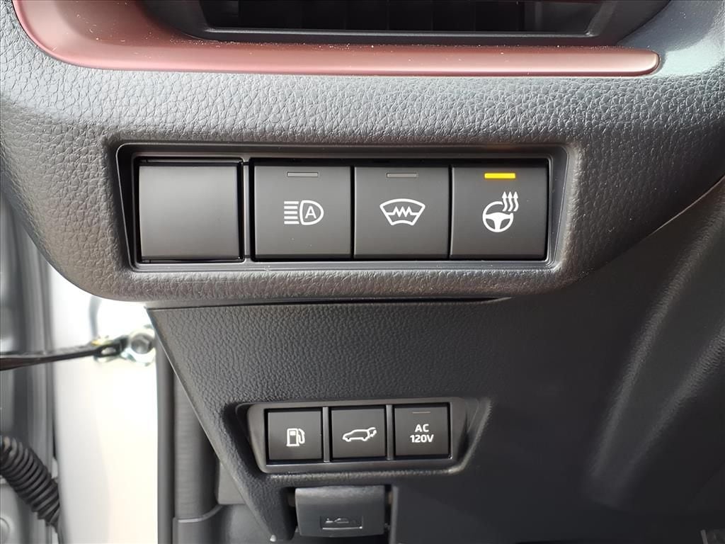 2026 Toyota Prius Plug-in Hybrid XSE Premium - Photo 13