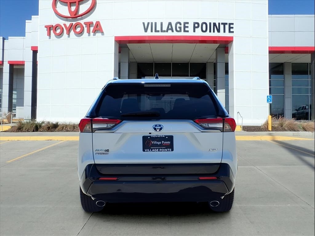 2024 Toyota RAV4 Prime XSE photo 4