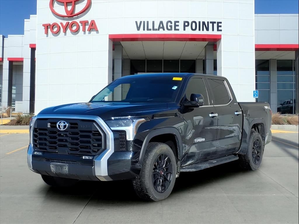 2023 Toyota Tundra Limited's photo