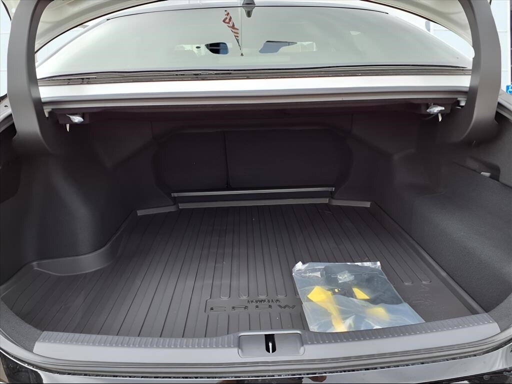 2025 Toyota Crown Platinum photo 4