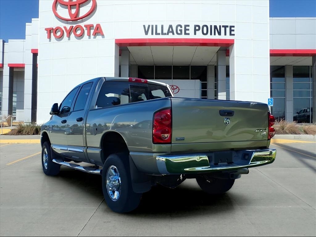 2008 Dodge Ram 3500 Laramie photo 2