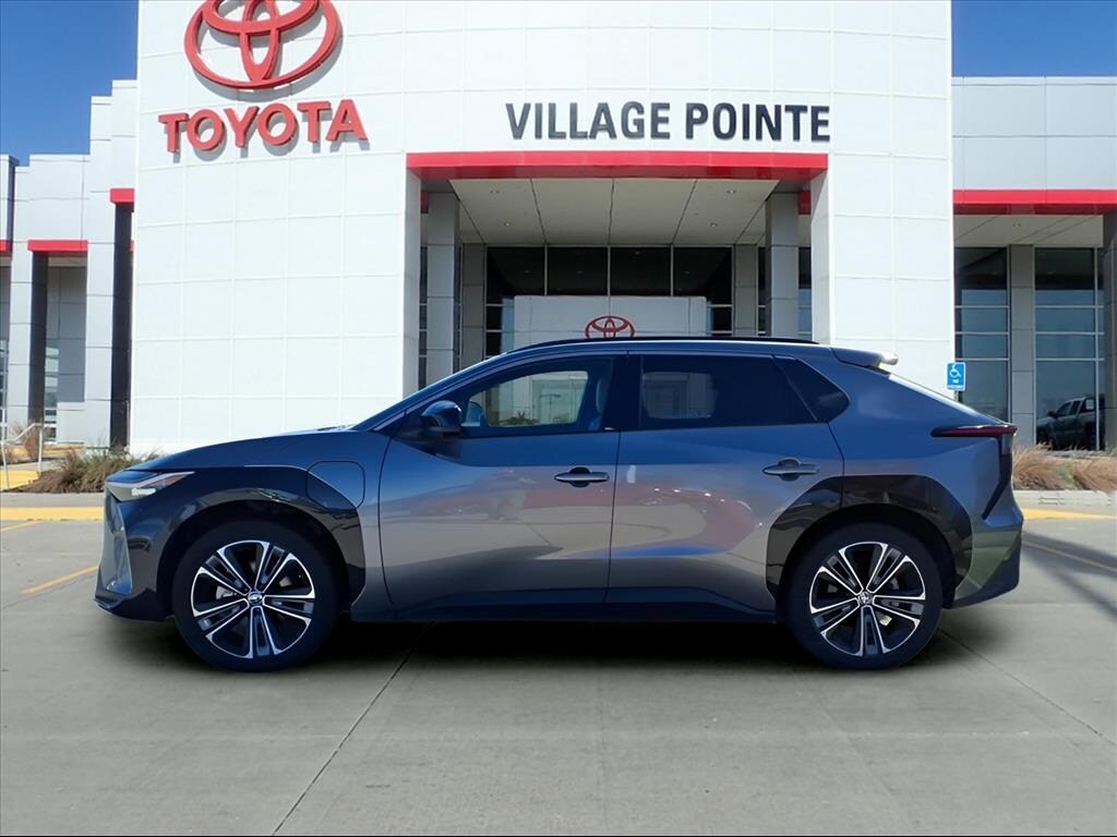 Used 2023 Limited SUV