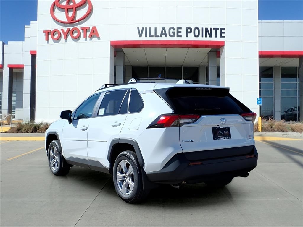 New 2025 Toyota RAV4 XLE SUV