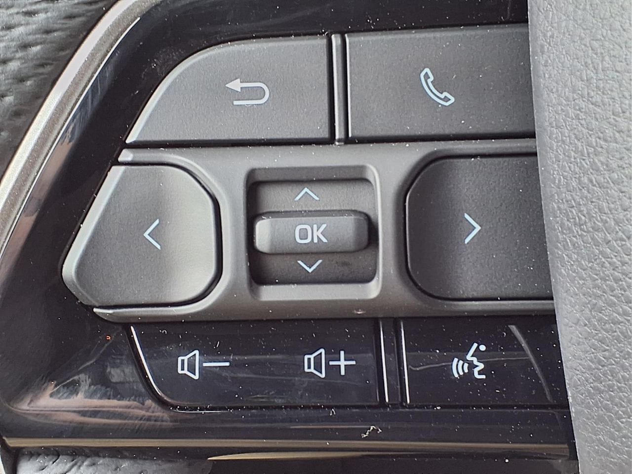 2026 Toyota Tundra Platinum - Photo 19